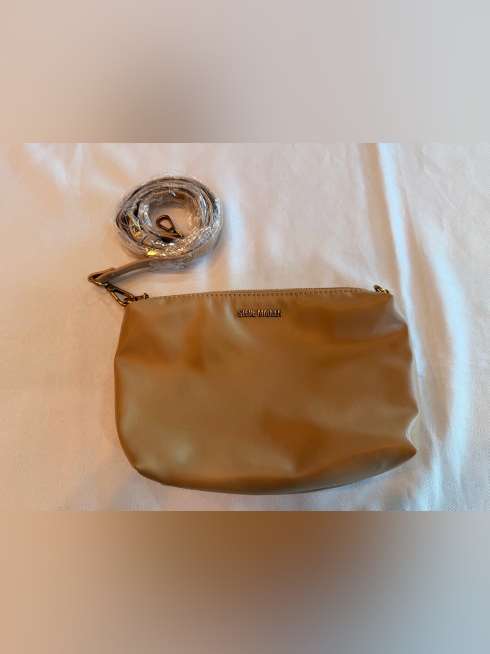 NWOT Steve Madden Natural Tan Soft Leather Suede Interior Crossbody Bag Clutch